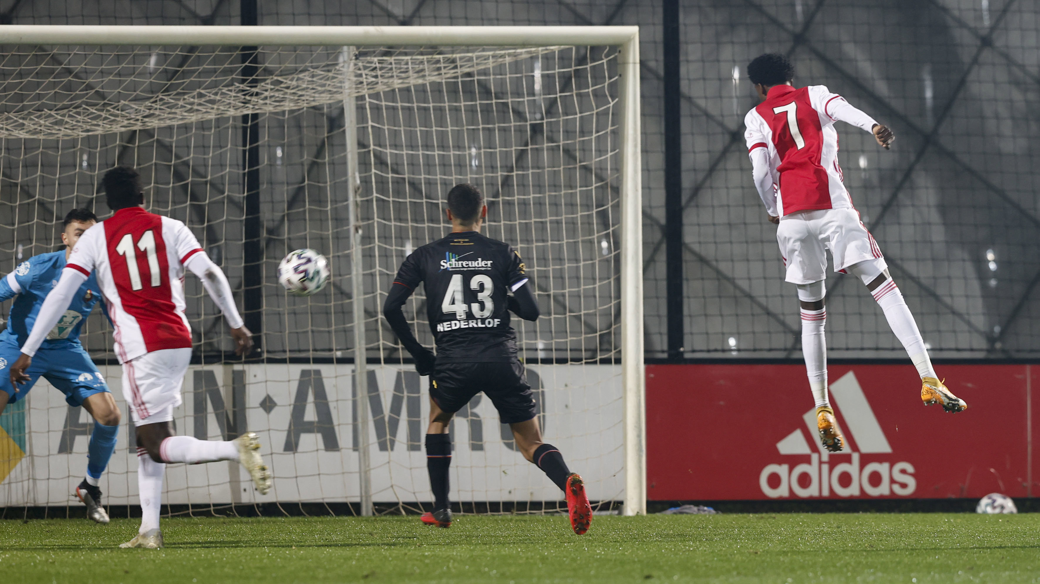 Site Jong Ajax Telstar