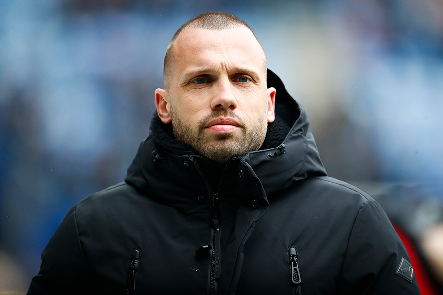 Heitinga Close Heerenveen 900