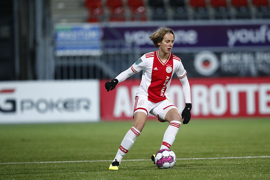 Excelsior Ajax Vrouwen Kardinaal Aan De Bal 900