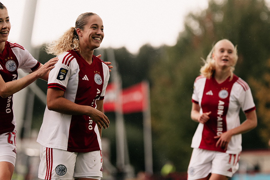 Ajax VR Hee 10