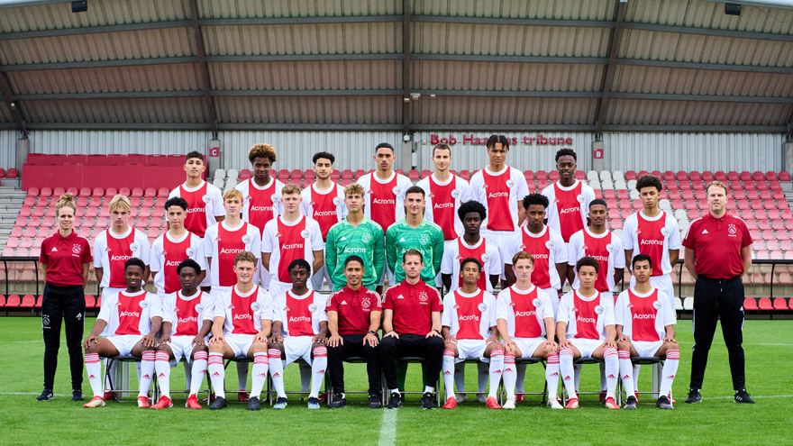 Ajax O18 2122