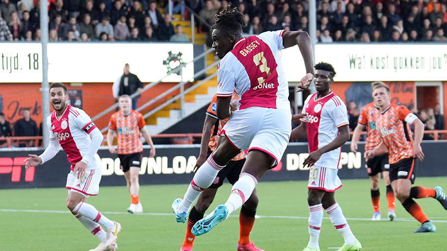 Highlights Ajax Volendam Bassey 880