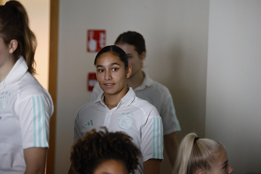 Wedstrijdbespr 2 900