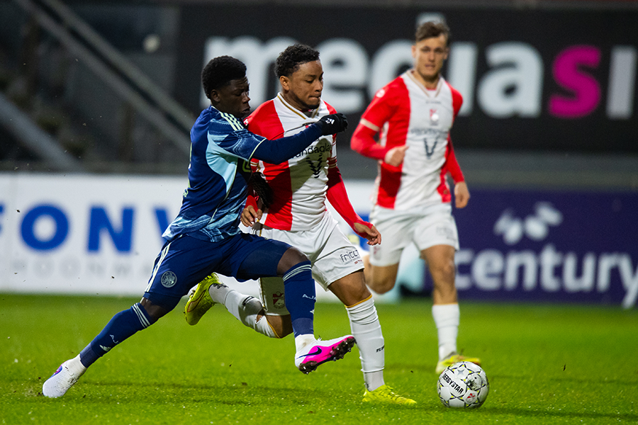 Emmenjongajax 1