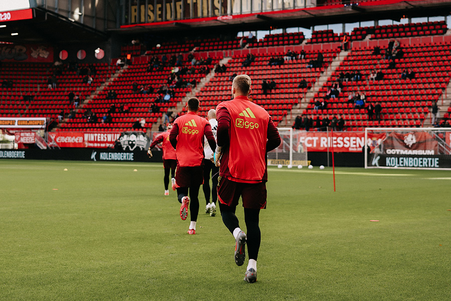 Keepers Warm Up
