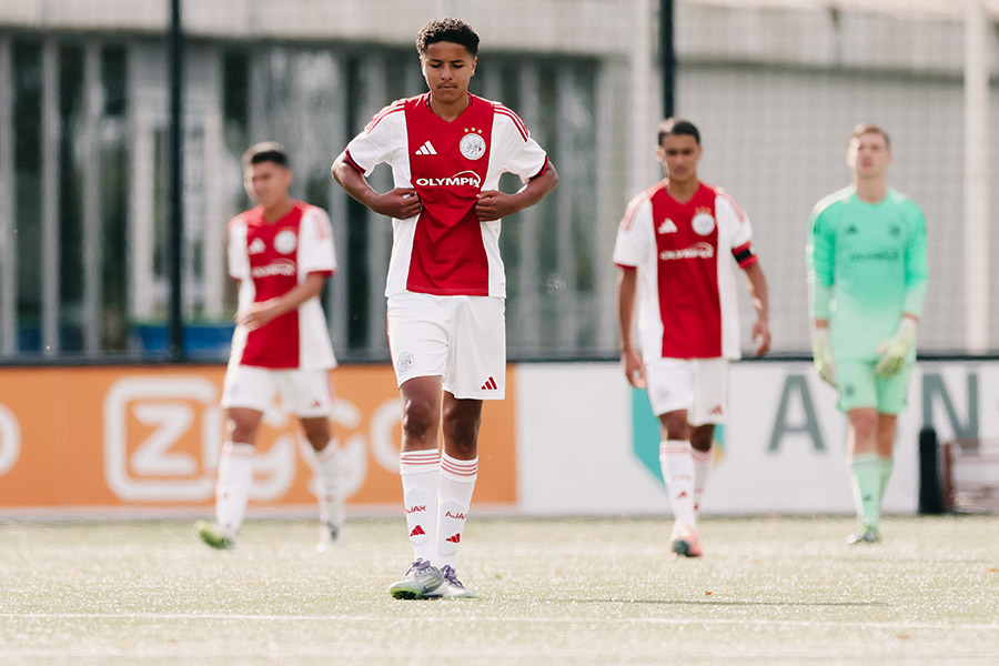 Ajax O17 2