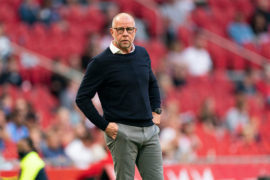 Grim Close Arena 900