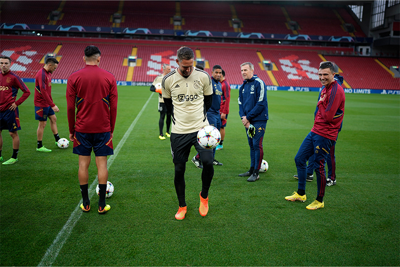 Stekelenburg Training 900