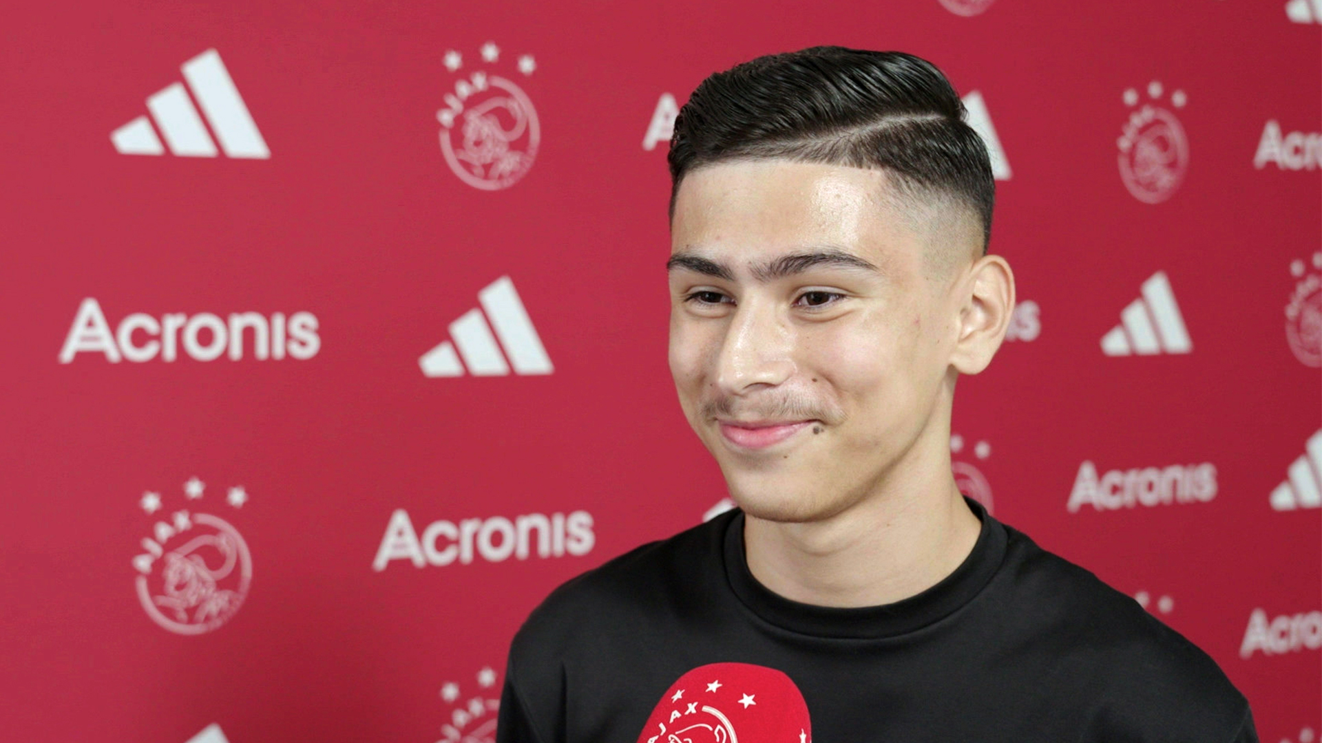 Emre Ünüvar: 'Dan sta ik in de basis bij Ajax 1'