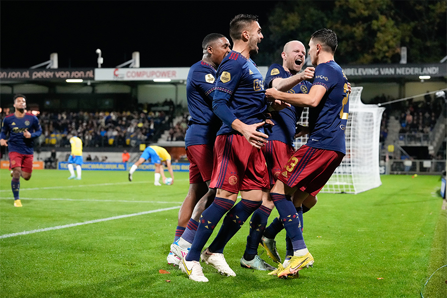 Juichen Bij Goal Van Berghuis 900