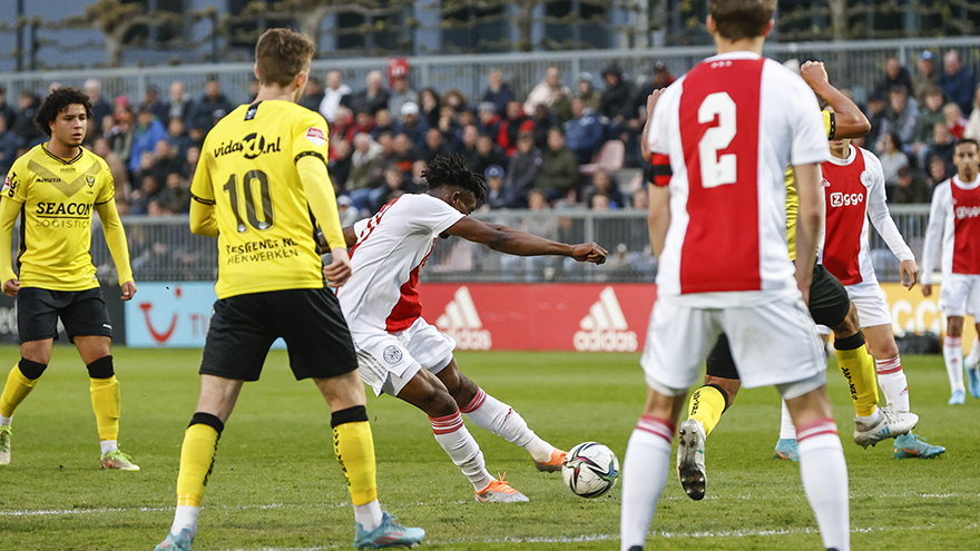 Jong Ajax VVV Kudus Doelpunt