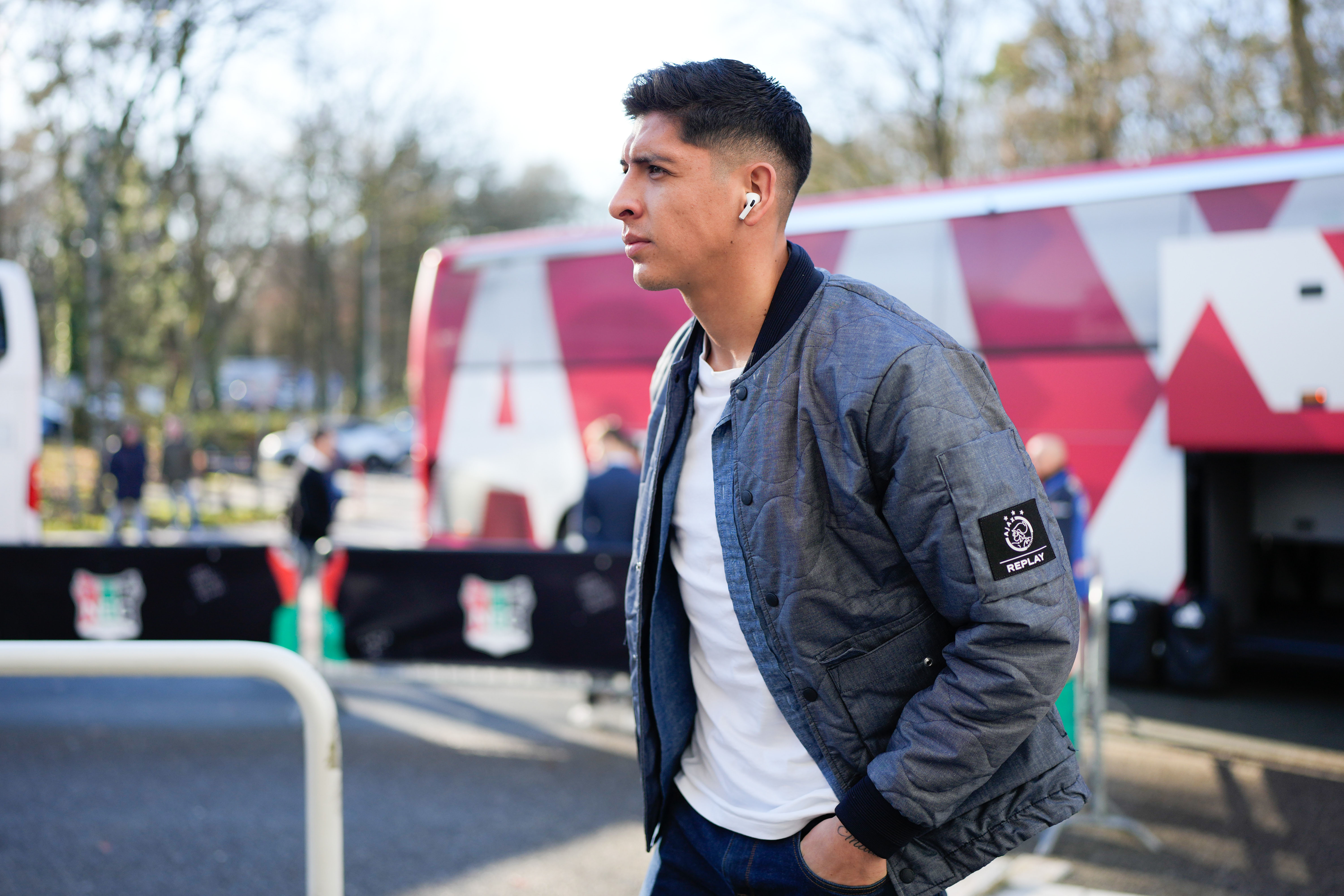 Aankomst Alvarez 900