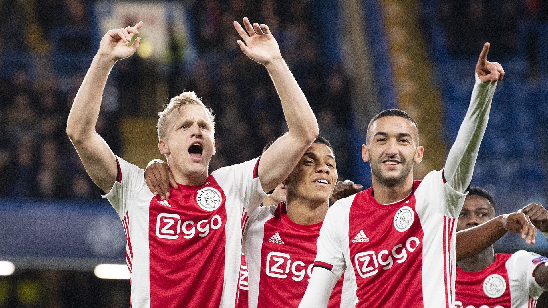 Top 10 | De mooiste Ajax-goals op Engelse bodem