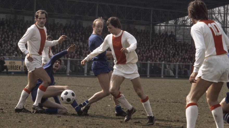 Cruijff Vs AZ67 880 AFC004000036 004